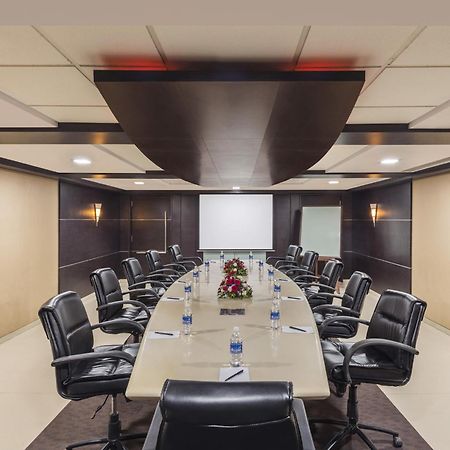 Gcc Hotel And Club Mira-Bhayandar Extérieur photo